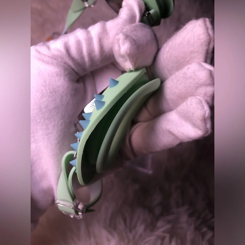 Rip Curl NWT Mint Green Kids Swim Goggles with Turtle Surfing Charm
